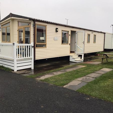 Two X 8 Berth Static Caravan On Lyons Robin Hood Rhyl North Wales Meliden المظهر الخارجي الصورة