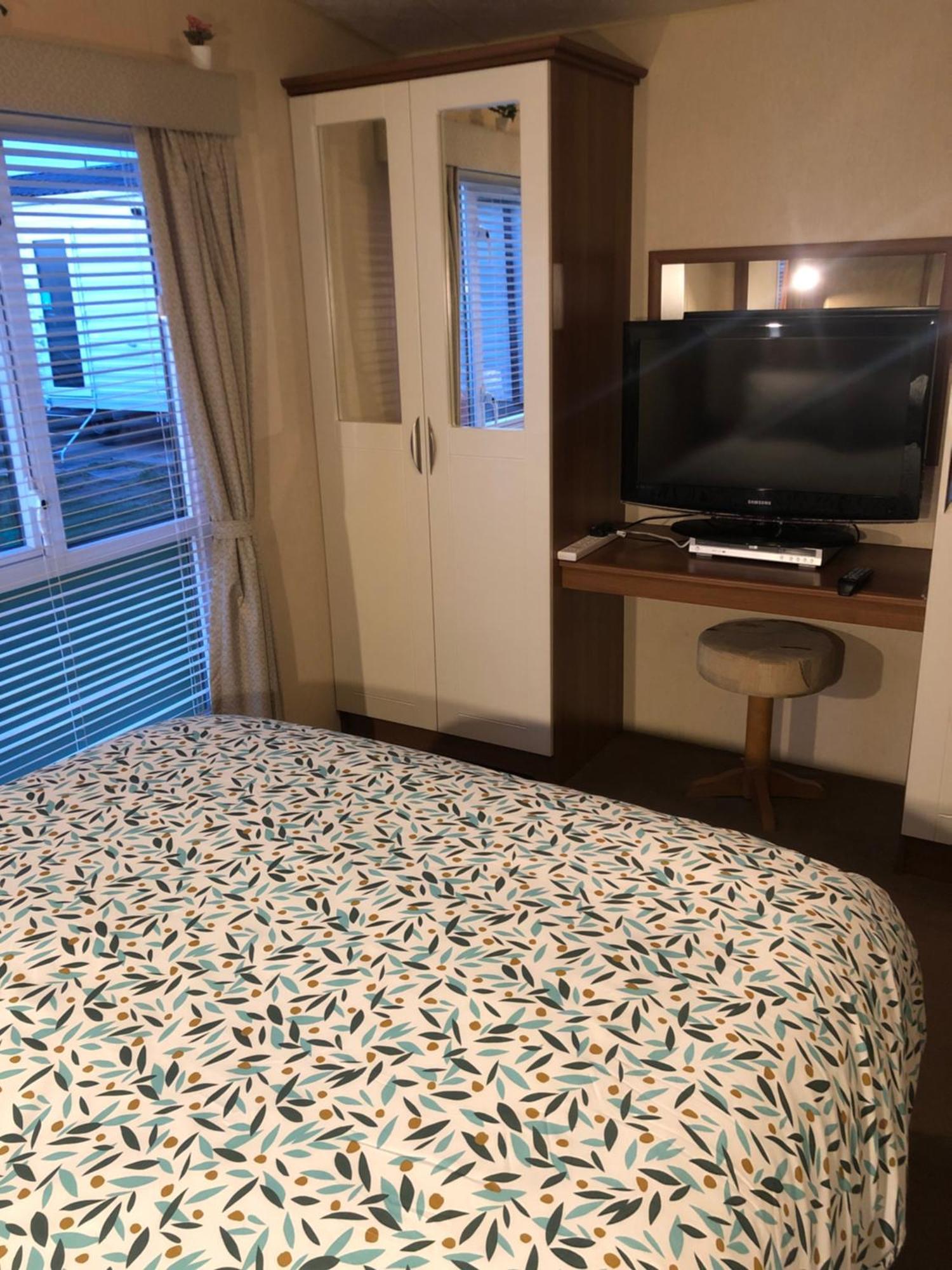 Two X 8 Berth Static Caravan On Lyons Robin Hood Rhyl North Wales Meliden المظهر الخارجي الصورة
